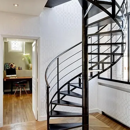 Superb With Terrace And Private Gym *