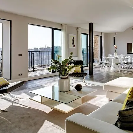 Superb With Terrace And Private Gym *