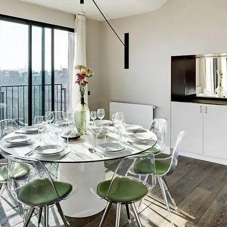 Superb With Terrace And Private Gym Appartement *