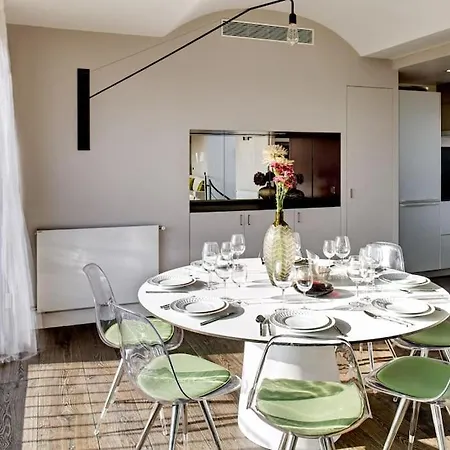 Superb With Terrace And Private Gym *